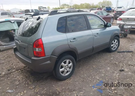 2005 Hyundai Tucson Gls/Lx from USA, damaged, VIN KM8JN12D25U042032